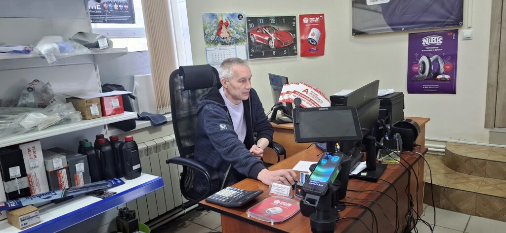 Зона подбора автозапчастей и моторных масел